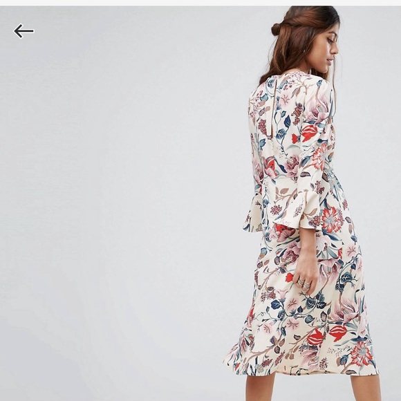 🎉HP🎉 NWT Floral midi tea dress - Picture 2 of 3